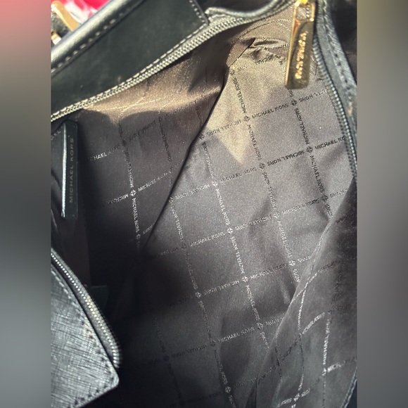 Michael Kors Black Leather Top-Zip Tote Bag - Picture 5 of 16